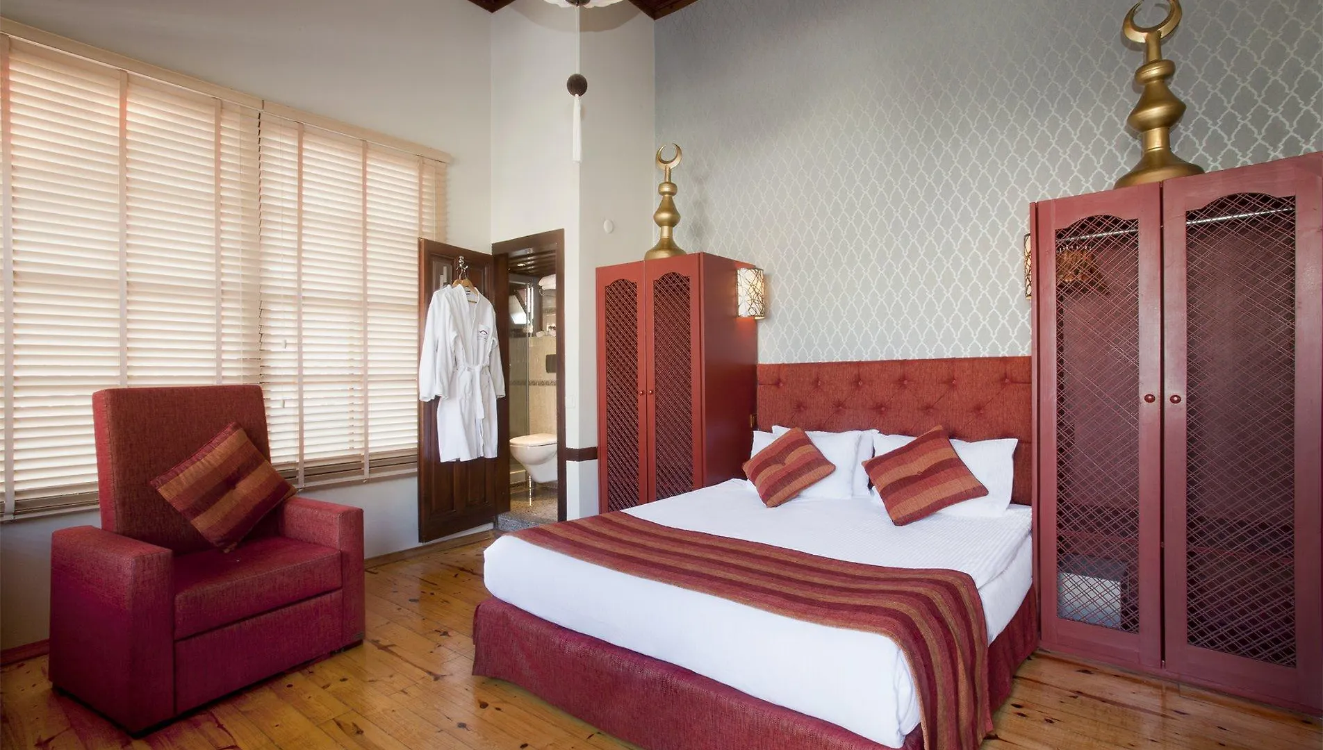 ****  Alp Pasa Hotel - Special Class Antalya Turkey