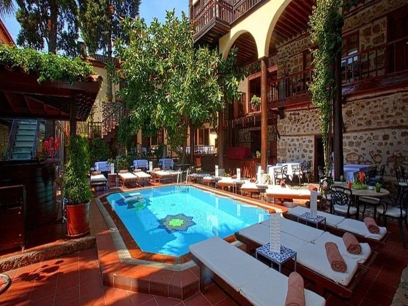 Alp Pasa Hotel - Special Class Antalya 4*,